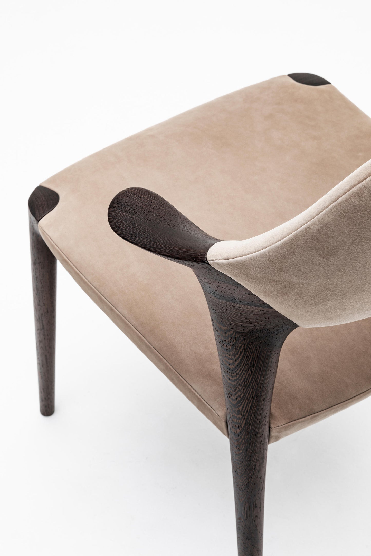 Divit Chair